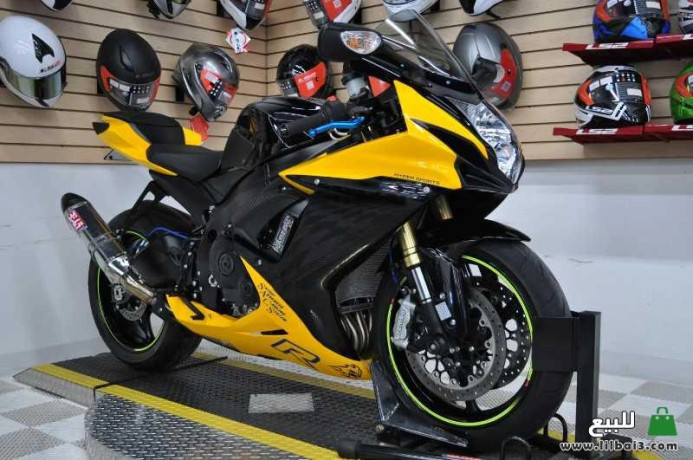 suzuki-gsxr-750-2017price-16000-aed-big-2