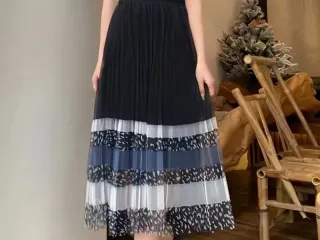 تنانير صيفية نسائية - طيات عالية