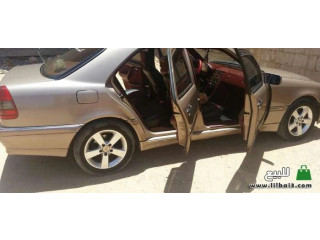 مرسيدس C220 بني موديل 94
