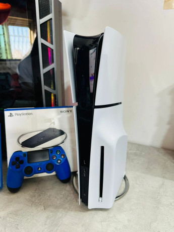 playstation-5-slim-blueray-big-0