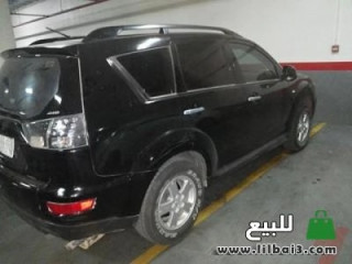 متسيوبيشي اوتلاندر 2011