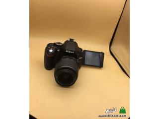 كاميرا نيكون D5200 استعمال نظيف