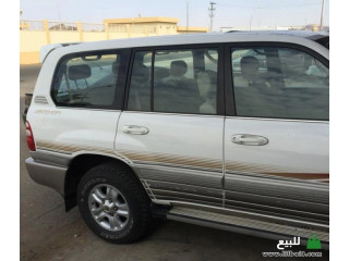 تويوتا لاندكروزر GXR موديل 2003